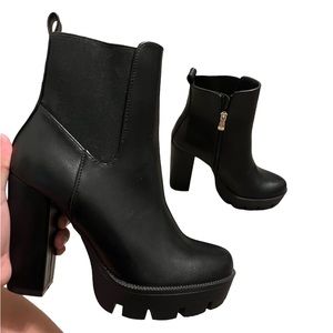 High heeled booties